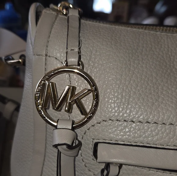 Bag - Picture 3 of 11